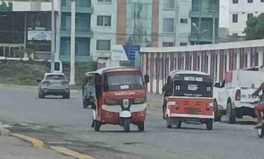 EN VENTA $ 68.000  HERMOSO DEPARTAMENTO 105 MTRS. A POCOS METROS DE LA PLAYA HERMOSA VISTA AL MAR.