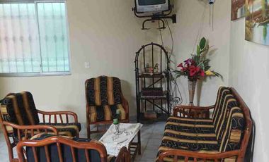 EN VENTA $ 68.000  HERMOSO DEPARTAMENTO 105 MTRS. A POCOS METROS DE LA PLAYA HERMOSA VISTA AL MAR.