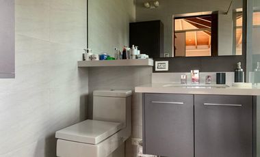 ELEGANTE CASA EN VENTA URBANIZACION JACARANDA