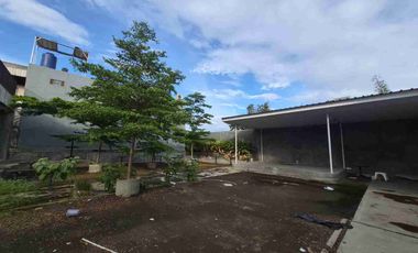 Di sewakan lahan dan Bangunan  sangat  cantik dan asri,  lokasi strategis  ,  Ex cafe,   di jatiasih  Bekasi selatan.