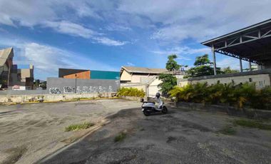 Di sewakan lahan dan Bangunan  sangat  cantik dan asri,  lokasi strategis  ,  Ex cafe,   di jatiasih  Bekasi selatan.