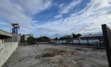 Di sewakan lahan dan Bangunan  sangat  cantik dan asri,  lokasi strategis  ,  Ex cafe,   di jatiasih  Bekasi selatan.