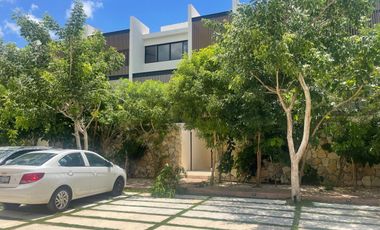 Departamento con excelente ubicación en exclusivo desarrollo SABINA , a 2 cuadras de Av. Temozón. Ideal para Airbnb o Renta tradicional.