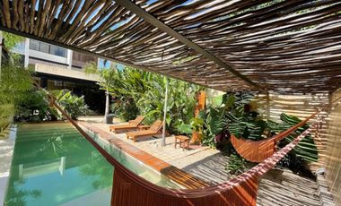 Departamento con excelente ubicación en exclusivo desarrollo SABINA , a 2 cuadras de Av. Temozón. Ideal para Airbnb o Renta tradicional.