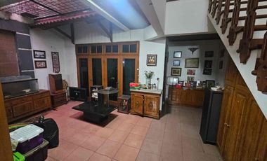 Dijual cepat
Rumah hook 2 lantai di Bulevar hijau Harapan indah Bekasi