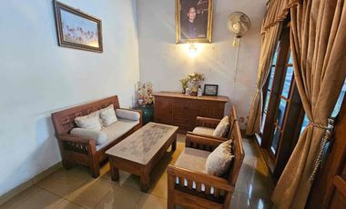 Dijual cepat
Rumah hook 2 lantai di Bulevar hijau Harapan indah Bekasi