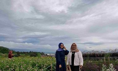 Rumah rasa Villa, dekat Gunung Geulis dengan View Kota Bandung