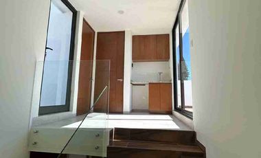 RESIDENCIA EN CHOLULA, A 5 MINUTOS DE PLAZA SAN DIEGO Y PERIFÉRICO.