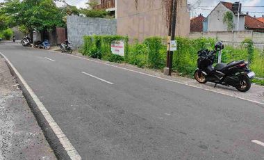 Dijual Tanah belakang bali kiddy school, Kerobokan - Kuta Utara