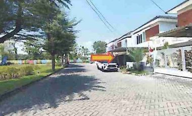 Dijual murah via lelang rumah di Taman Wisata regency Gresik