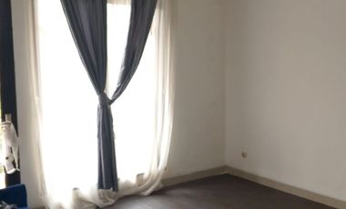 Luxury Living in the Heart of Kemang Hunian Mewah dengan Private Pool & Lingkungan Asri