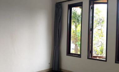 Luxury Living in the Heart of Kemang Hunian Mewah dengan Private Pool & Lingkungan Asri