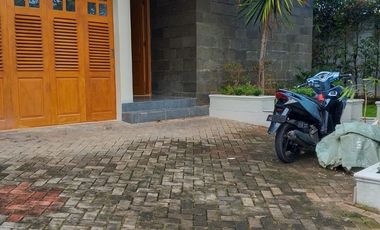 Luxury Living in the Heart of Kemang Hunian Mewah dengan Private Pool & Lingkungan Asri