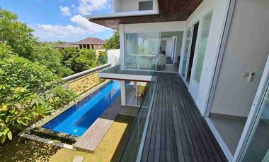 Dijual Villa lokasi Strategis dekat GWK dan Melasti Beach