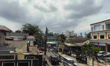 DI JUAL MURAH RUMAH TUA TENET BARAT DALAM JAKARTA SELATAN