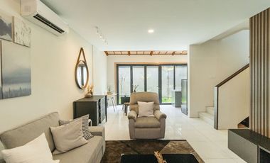 House for sale at Bandung Kota Baru Parahyangan 3 Bedroom 2 floor with garden fully furnished