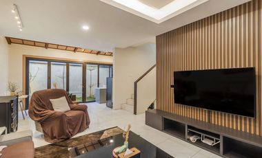 House for sale at Bandung Kota Baru Parahyangan 3 Bedroom 2 floor with garden fully furnished