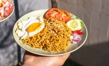 House for sale at Bandung Kota Baru Parahyangan 3 Bedroom 2 floor with garden fully furnished