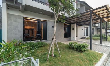 House for sale at Bandung Kota Baru Parahyangan 3 Bedroom 2 floor with garden fully furnished