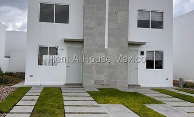 Sendas Residencial, La Piedad - Casa con 2 recámaras y amenidades. VENTA
