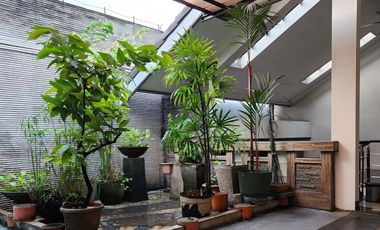 3 Storeys House Pondok Indah 12 Bedrooms Modern Minimalist Style