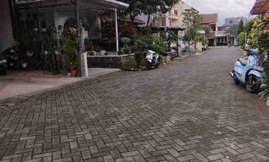 Dijual Rumah Lokasi Strategis Komplek Duta Regency Cimahi Utara