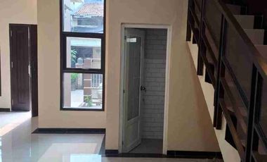 Dijual Cepat Rumah 2 Lantai Siap Huni di Narogong Kota Bekasi RNY