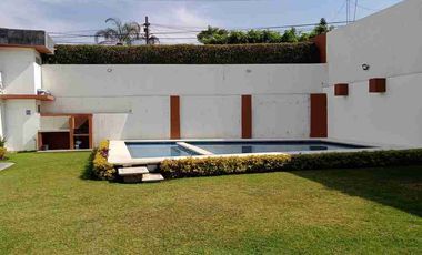 cómodo, elevador , alberca, jardin y vigilancia