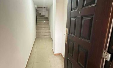 Atarazana alquilo habitación independiente calle privada