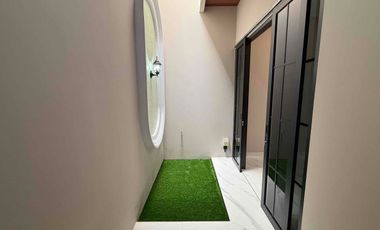 Rumah Mewah 2 Lantai Ceiling Tinggi Termurah di Andara Jagakarsa Jakarta Selatan.