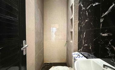 Rumah Mewah 3 Lantai + Rooftop dalam Cluster Besar Jagakarsa Jakarta Selatan