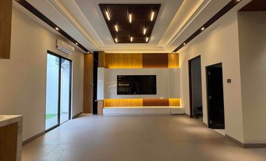 Rumah Mewah 3 Lantai + Rooftop dalam Cluster Besar Jagakarsa Jakarta Selatan