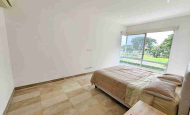 Casa esquinera de Alquiler o Venta en Estancias del Rio - Samborondon km 10