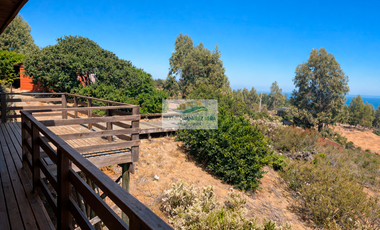 Casa en condominio con vista despejada, terrazas y 3 dormitorios