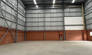 Bodega Vendo 750 M2 En Conjunto Cerrado / Venta $2.362.500.000  / Zona Industrial Acopi Yumbo