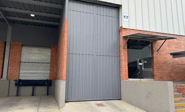 Bodega Vendo 750 M2 En Conjunto Cerrado / Venta $2.362.500.000  / Zona Industrial Acopi Yumbo