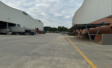 Bodega Vendo 750 M2 En Conjunto Cerrado / Venta $2.362.500.000  / Zona Industrial Acopi Yumbo