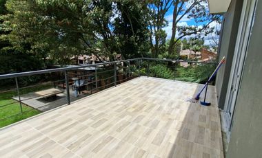 ARRIENDO ESPECTACULAR CASA GUAYMARAL BOGOTA COLOMBIA.