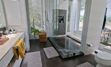 ARRIENDO ESPECTACULAR CASA GUAYMARAL BOGOTA COLOMBIA.