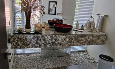 ARRIENDO ESPECTACULAR CASA GUAYMARAL BOGOTA COLOMBIA.