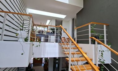 ARRIENDO ESPECTACULAR CASA GUAYMARAL BOGOTA COLOMBIA.