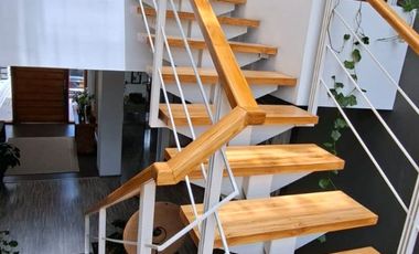 ARRIENDO ESPECTACULAR CASA GUAYMARAL BOGOTA COLOMBIA.