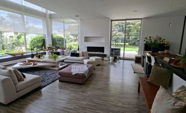 ARRIENDO ESPECTACULAR CASA GUAYMARAL BOGOTA COLOMBIA.