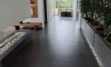 ARRIENDO ESPECTACULAR CASA GUAYMARAL BOGOTA COLOMBIA.