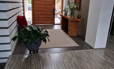 ARRIENDO ESPECTACULAR CASA GUAYMARAL BOGOTA COLOMBIA.