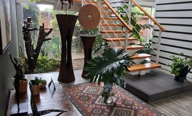 ARRIENDO ESPECTACULAR CASA GUAYMARAL BOGOTA COLOMBIA.