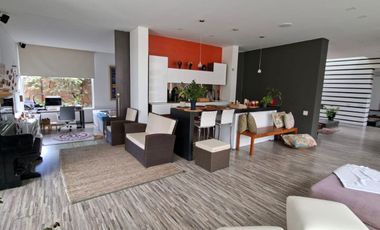 ARRIENDO ESPECTACULAR CASA GUAYMARAL BOGOTA COLOMBIA.