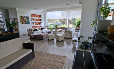ARRIENDO ESPECTACULAR CASA GUAYMARAL BOGOTA COLOMBIA.