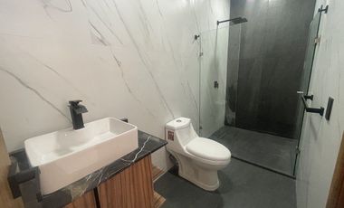 CASA NUEVA EN VENTA EN SOLARES 5 RECAMARAS CON BAÑO COMPLETO A ESTRENAR