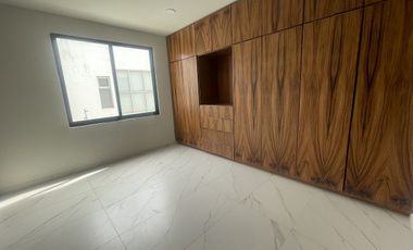 CASA NUEVA EN VENTA EN SOLARES 5 RECAMARAS CON BAÑO COMPLETO A ESTRENAR